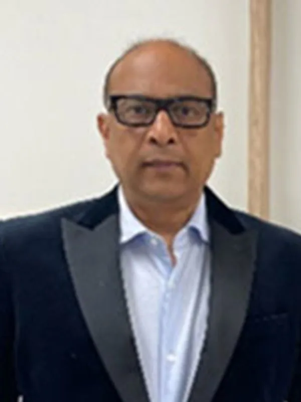 Dr Praveen Chandra